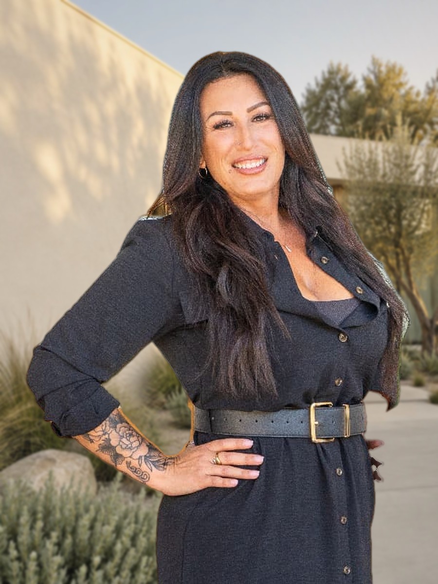 Taylor Pollitt of Devey Realty Group